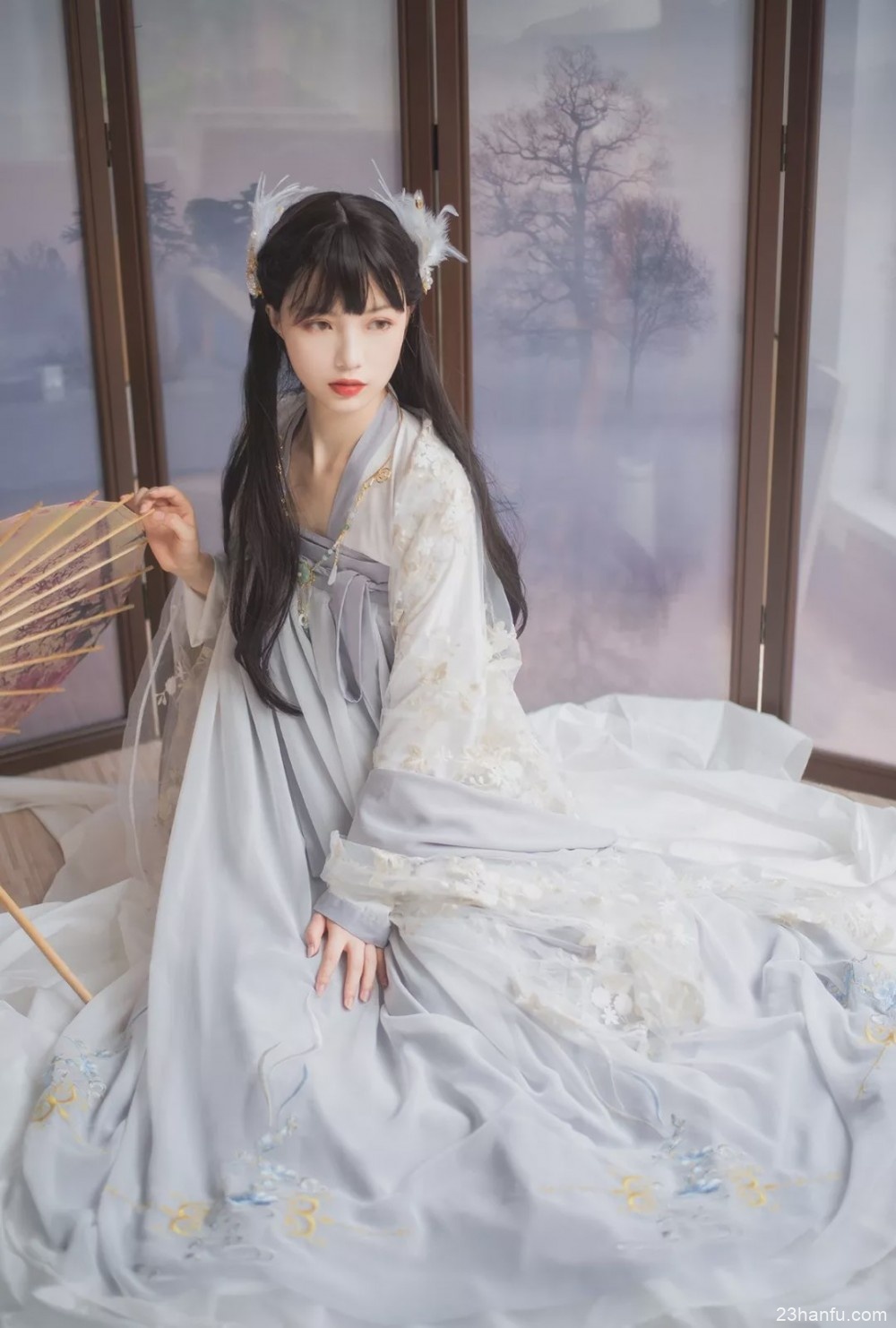 [汉服图片]小伞发髻刘海淡色汉服