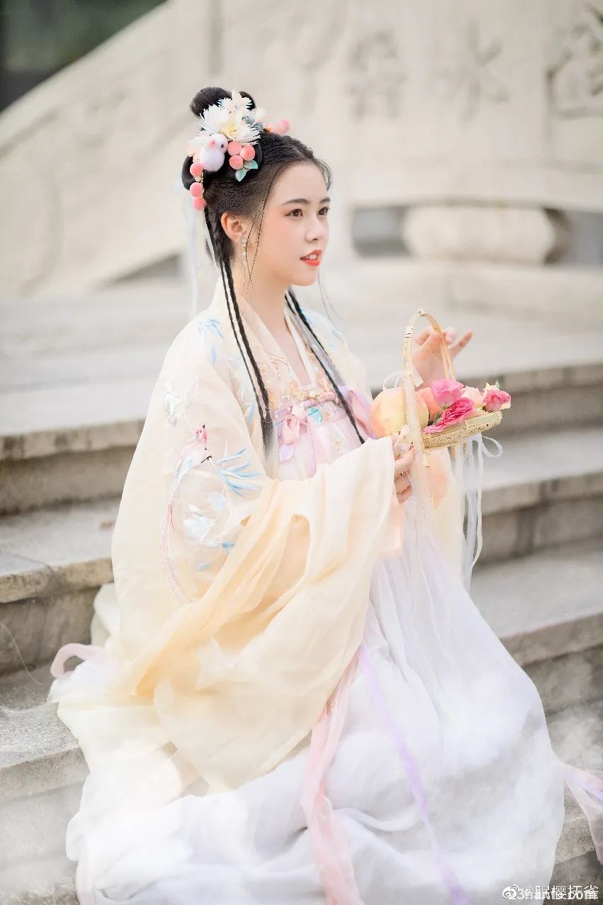 【仙气汉服】江山万里，唯与你相识