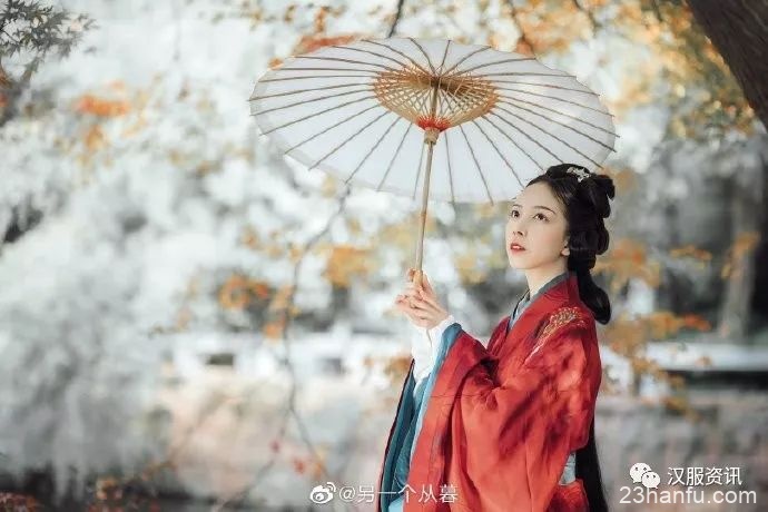 【汉服私影】满目秋光出门寻