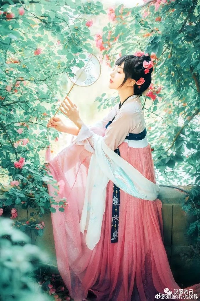 【汉服私影】玲珑云髻生花样