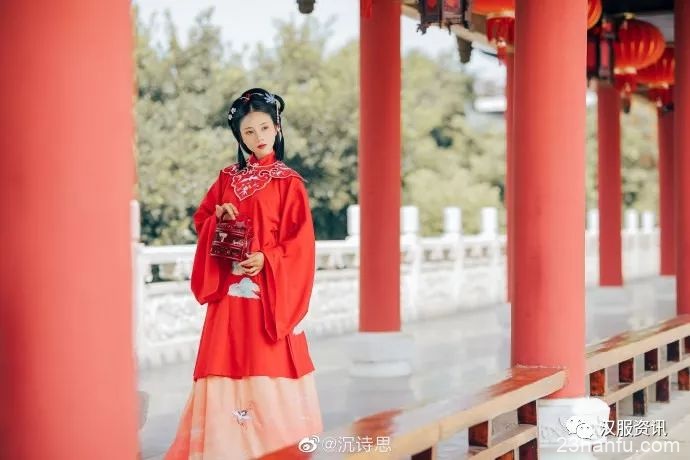 【汉服私影】 要多少青空,流云才会回眸。