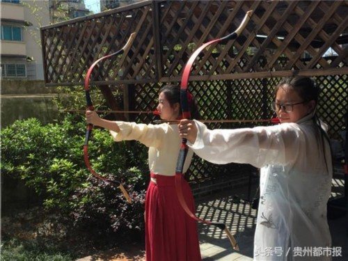 酷炫得很！贵阳射箭比赛刮起“汉服”风