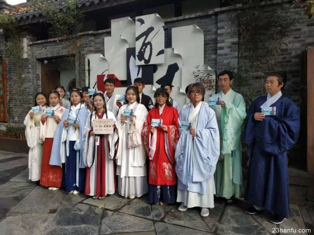 汉服复兴的真义在哪里?这个视频道出了同袍内心的初衷!