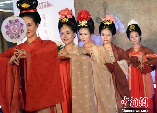 《关于汉服与社会的融合》