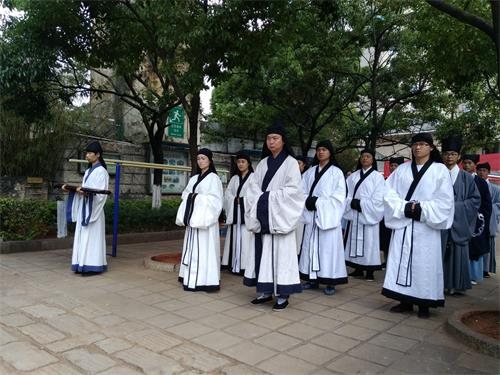 衣冠不绝，神州不灭