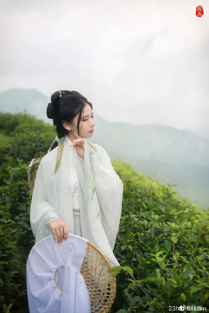 【仙气汉服】归山深浅去，需尽丘壑美