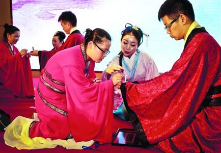 开学早秋穿搭小贴士