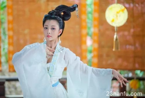 岁月从不败美人:这12位奇女子,惊艳了千年时光