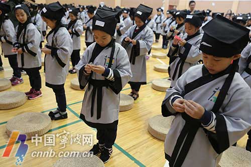 穿汉服 学礼仪 唱诗经 传统礼仪走进江北校园