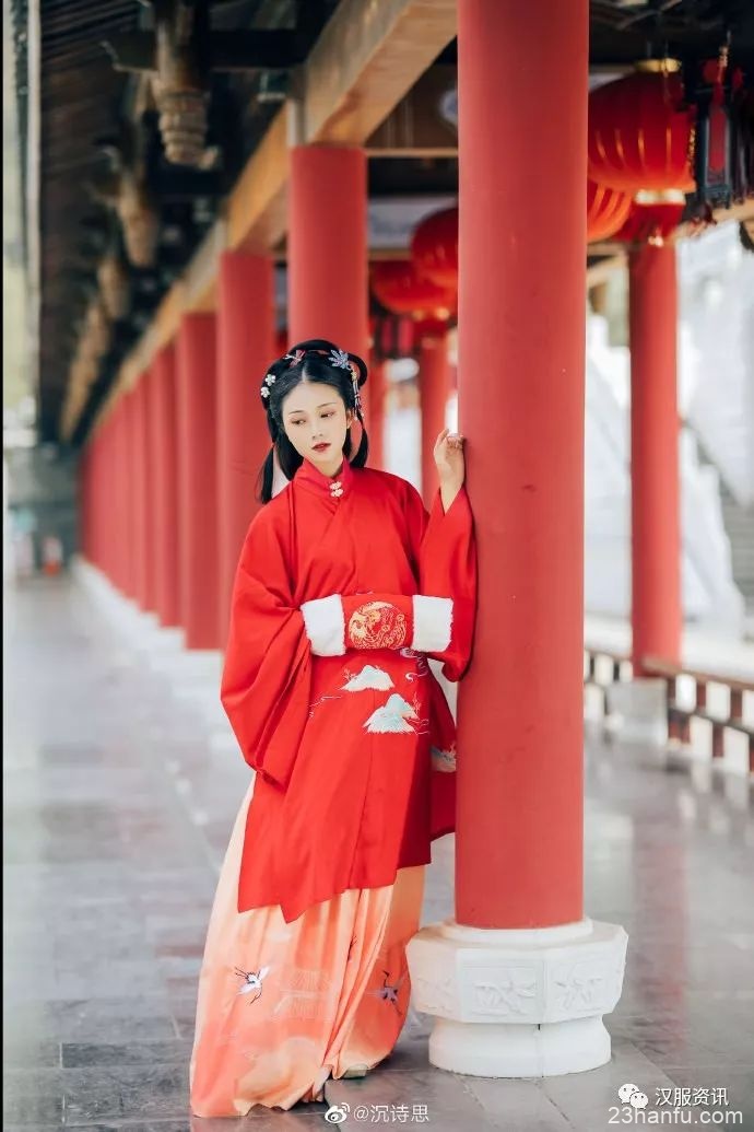 【汉服私影】 要多少青空,流云才会回眸。