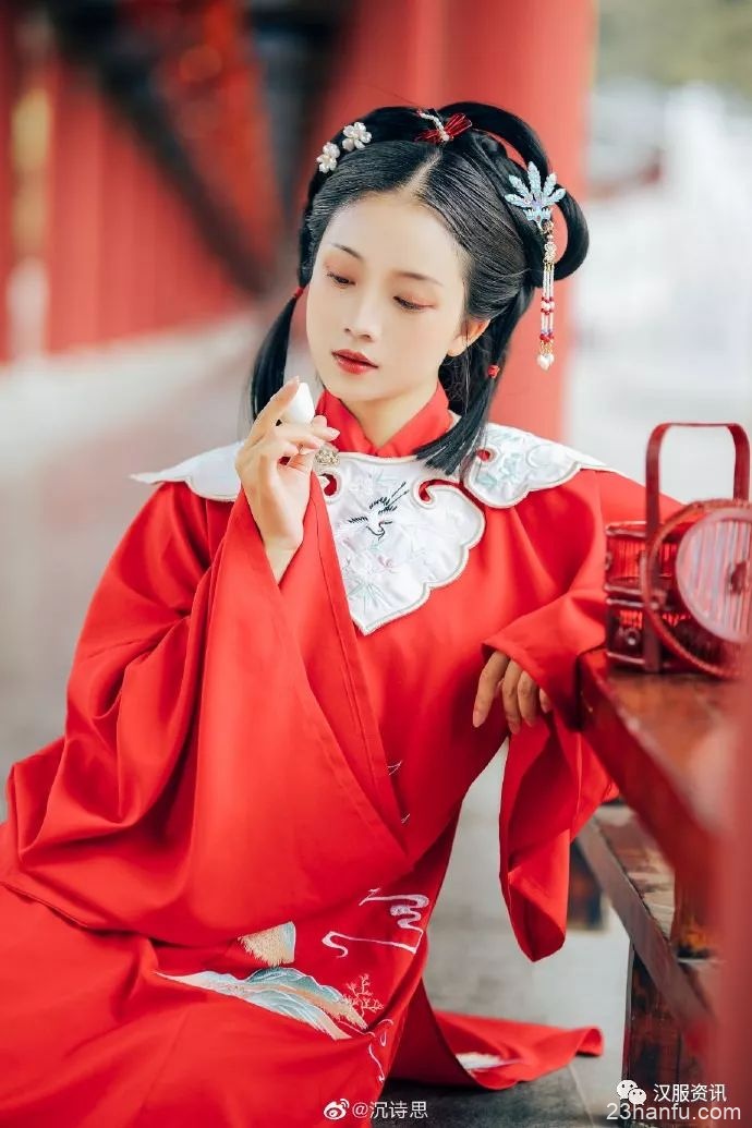 【汉服私影】 要多少青空,流云才会回眸。