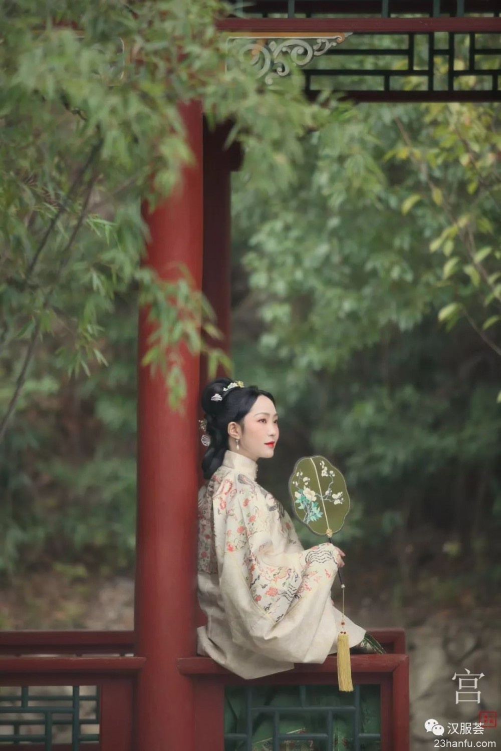 【汉服仕女】故宫往事凭谁问,无恙是朱颜