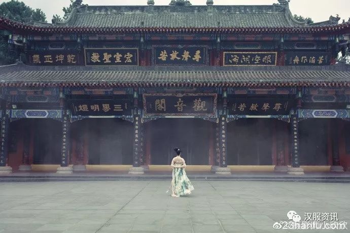 【汉服小仙女】暗窗悠悠满窗纱