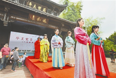 【汉服发型】8款汉服百搭发型，小仙女们看过来~