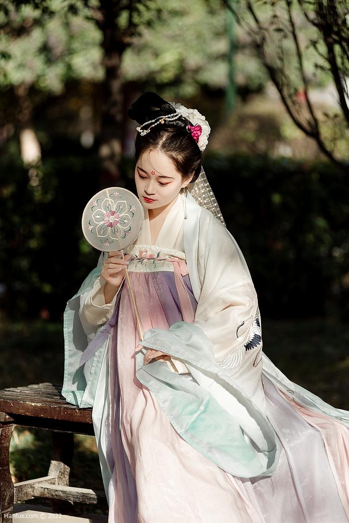 被秋伤害过的春天会开花吗 摄影：张晗 后