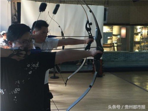 着汉服学汉礼 传承汉文化