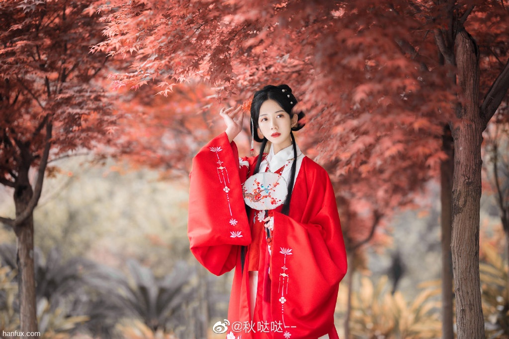 【汉服仕女】待到春来，万物可期