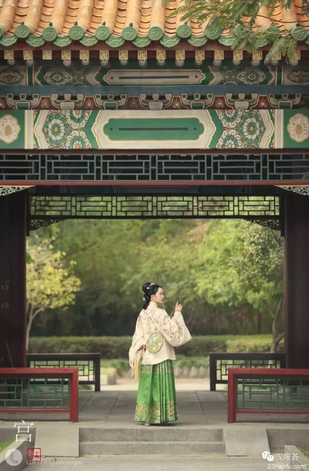 【汉服仕女】故宫往事凭谁问,无恙是朱颜