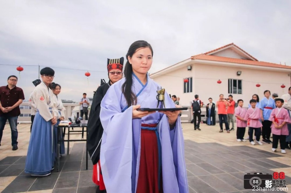 汉服复兴的真义在哪里?这个视频道出了同袍内心的初衷!