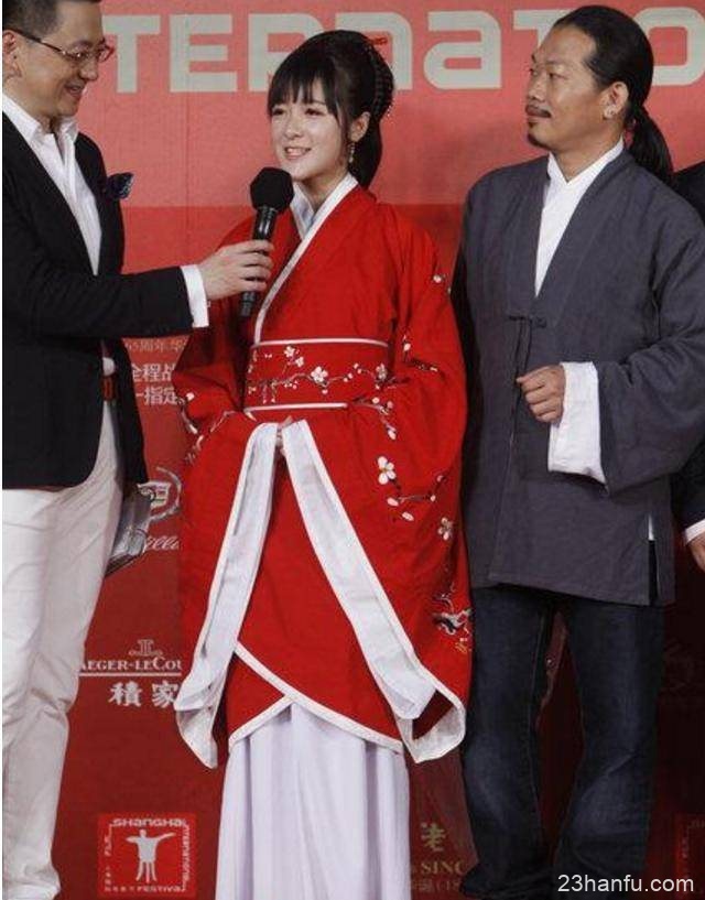 徐娇穿汉服的中国风被质疑模仿日本，她的一席话让无数网友怒赞