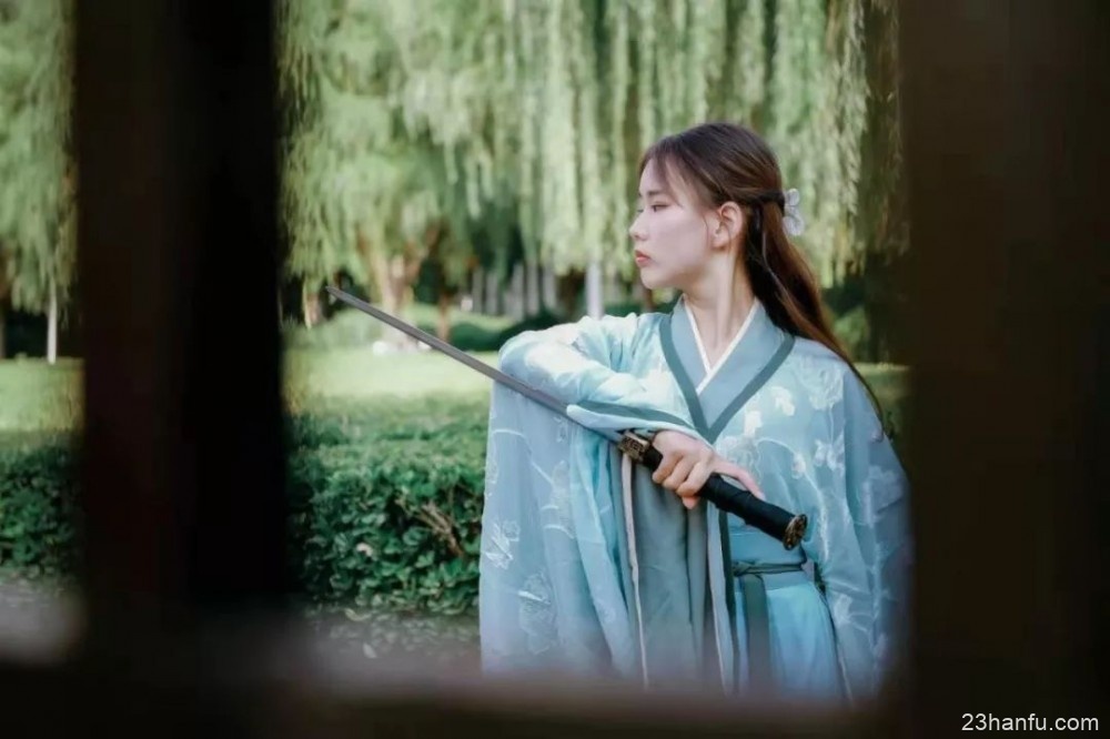 【汉服闺蜜】千秋无绝色，悦目是佳人