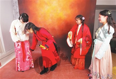 【汉服发型】三款无发包适合日常的汉服发型教程合集，中长发超简单