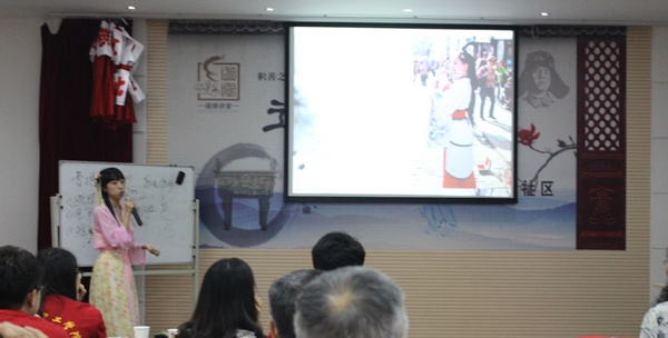 包粽子做香囊举办汉服成人礼 重庆大学端午节活动好热闹