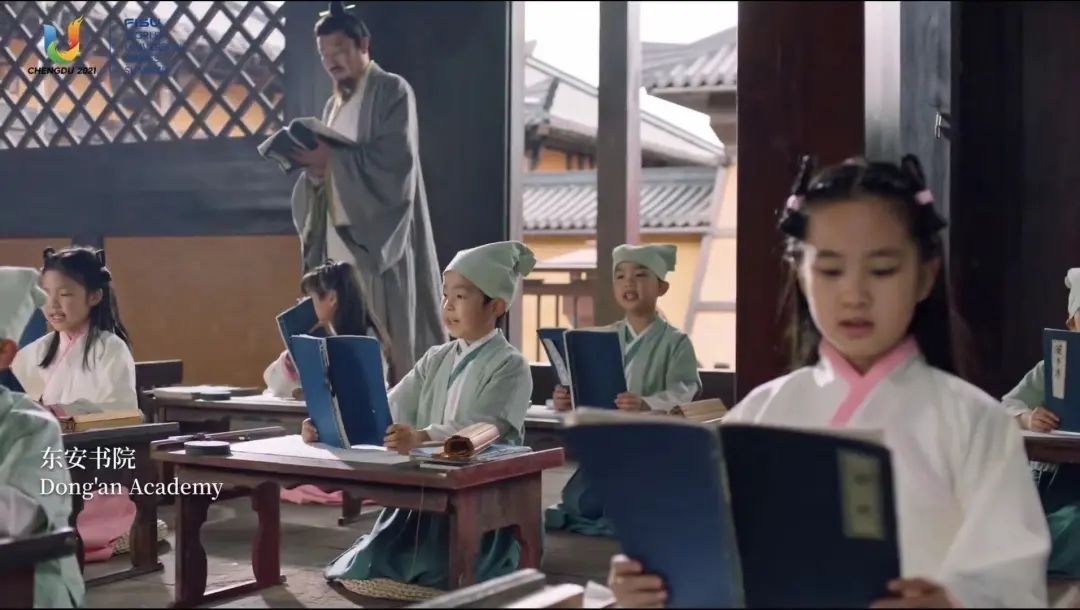 中国式浪漫 | 且看成都大运会汉服如何火出圈