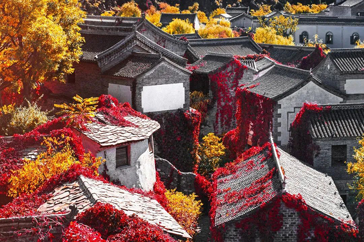 红叶雅集｜到古北水镇汉服节来一场秋意汉服行