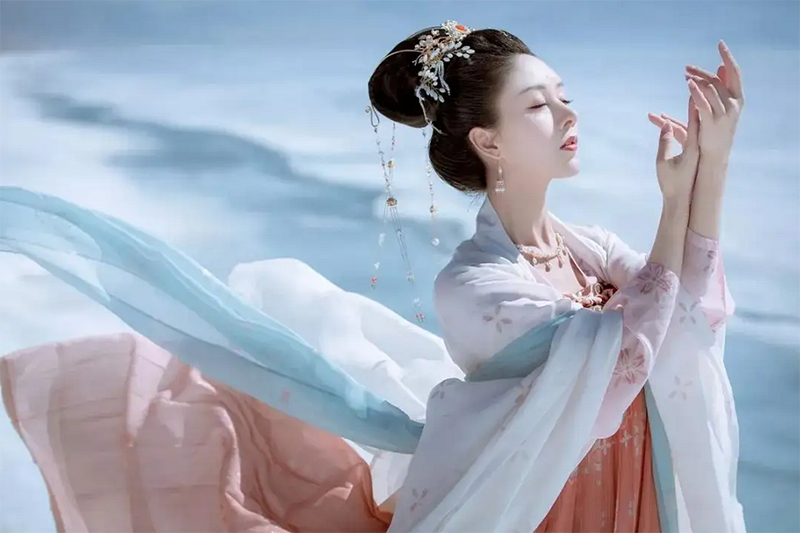 为什么说现在的“汉服”并非真正古人的衣服