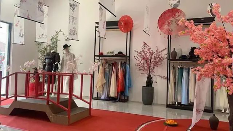 不爱潮服爱汉服！德州“汉服风潮”持续升温中的汉服同袍们！