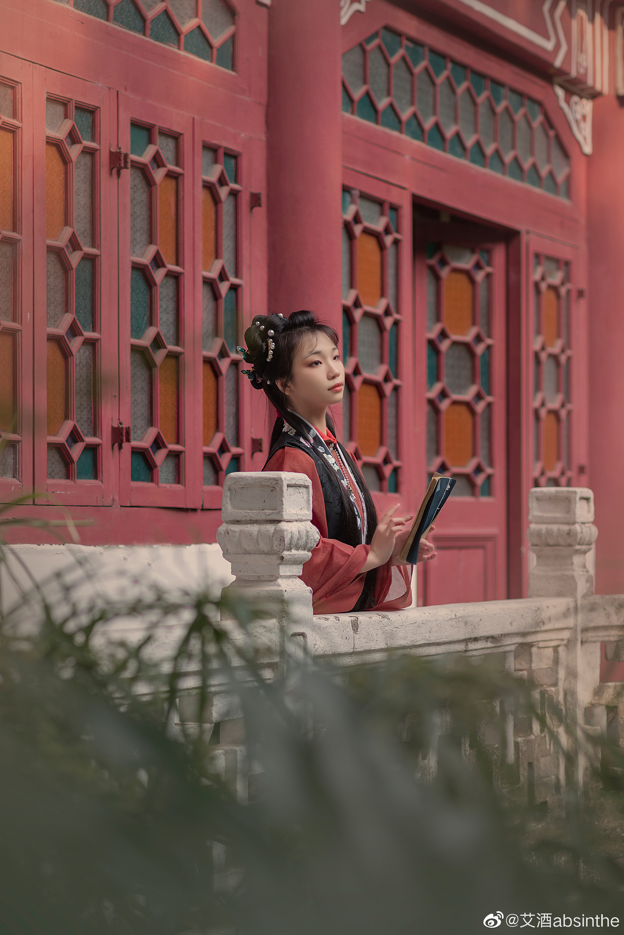 今年的第二套汉服 @艾酒absinthe