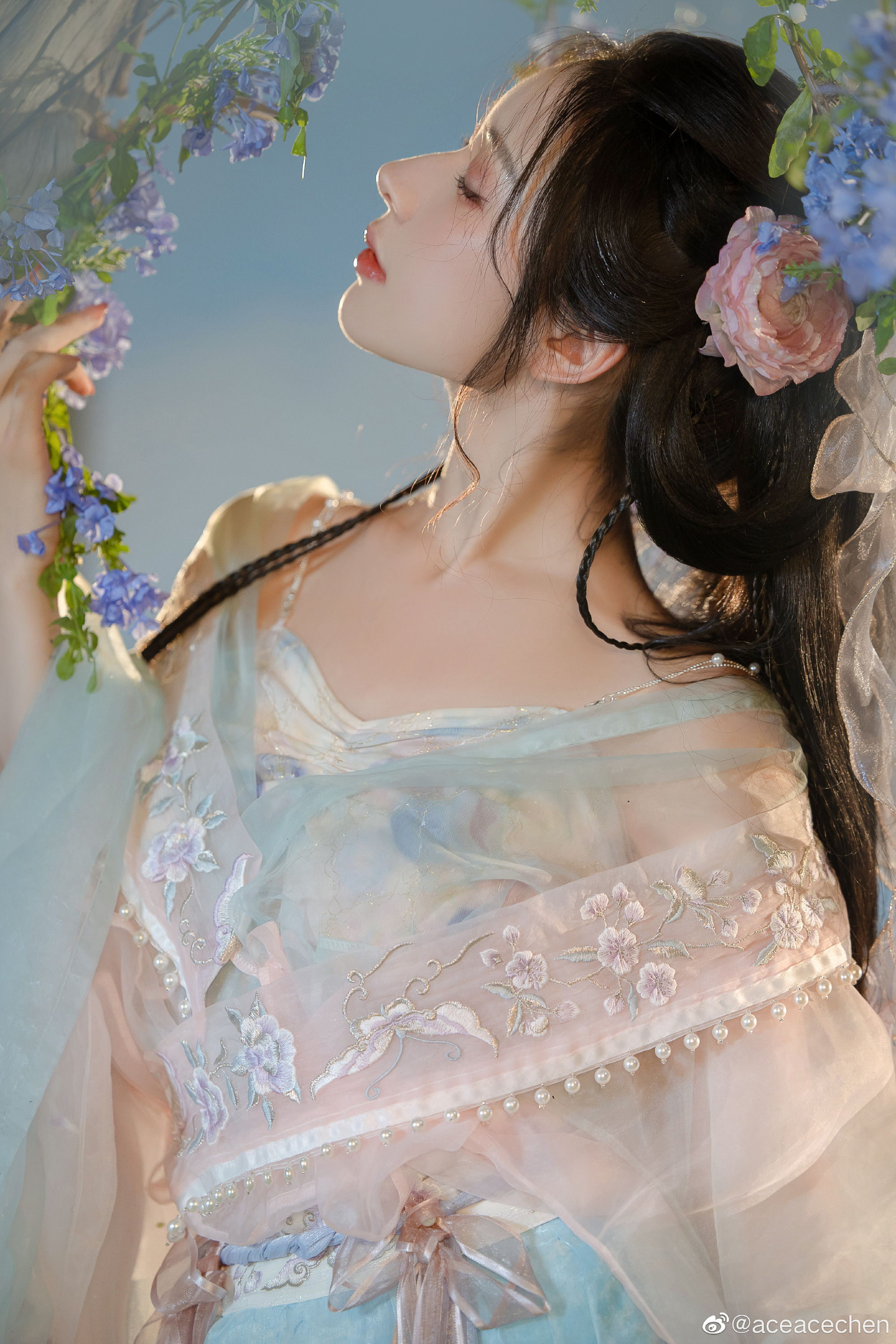 【汉服写真】梦中所见 满眼山花如翡