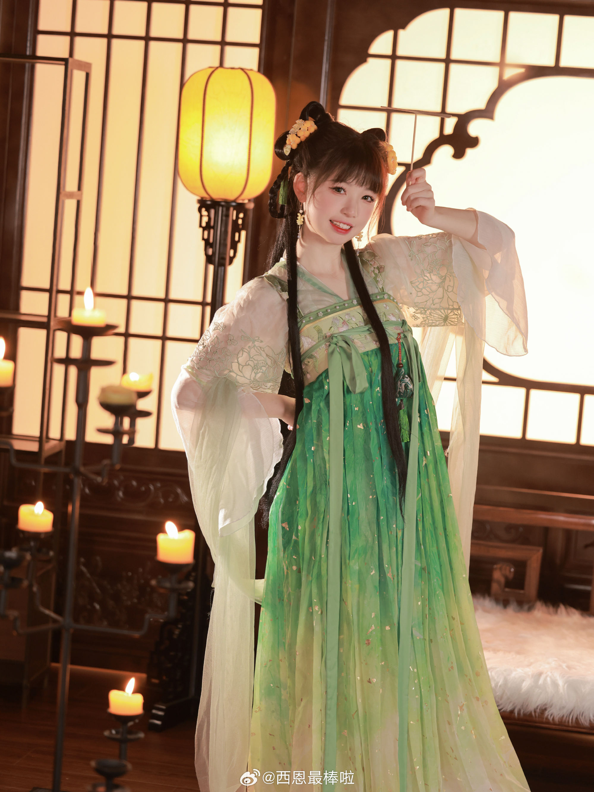 看起来可可爱爱，背地里原来是个小酒鬼！ 汉服@西恩最棒啦