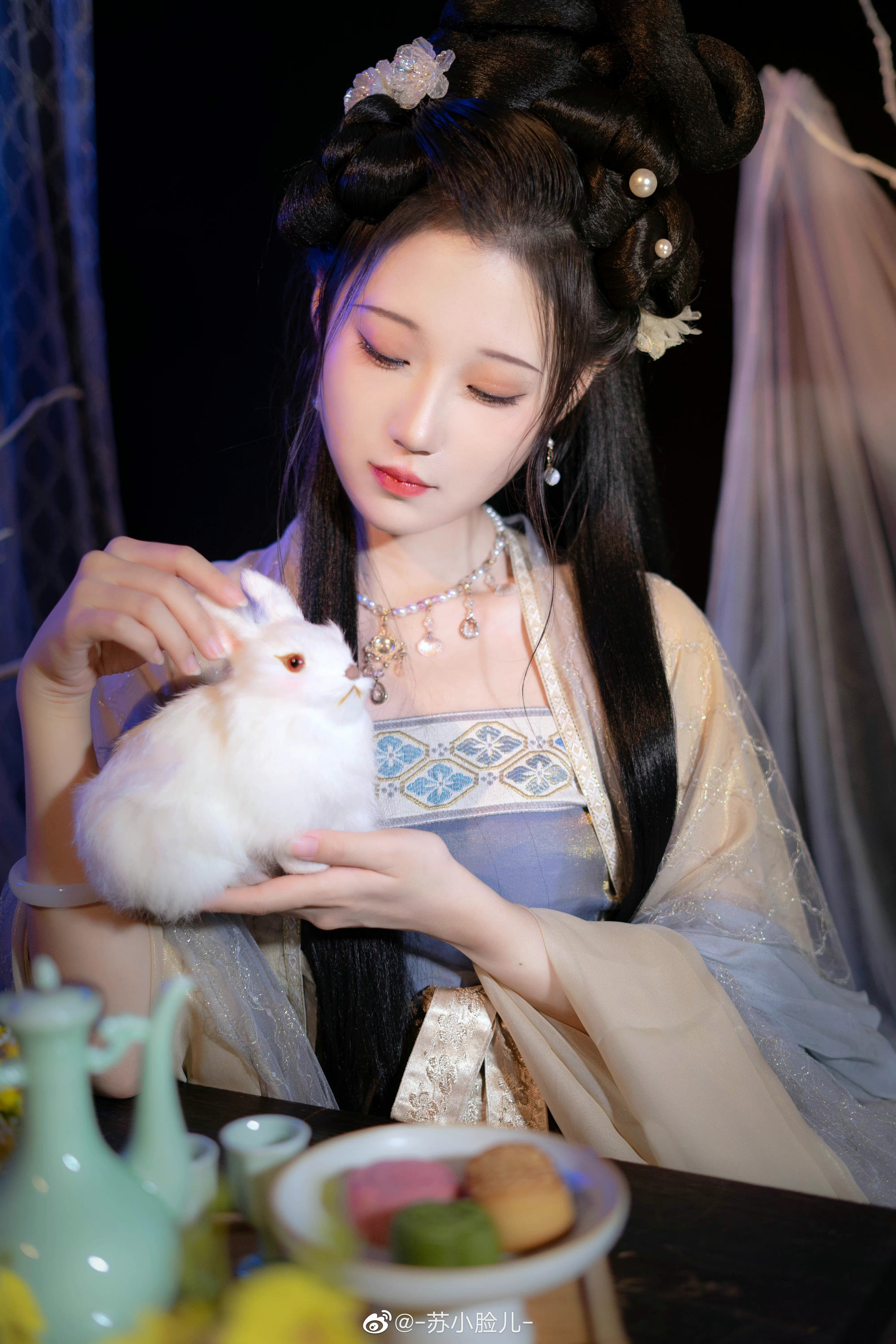 汉服写真 皓魄当空宝镜升，云间仙籁寂无声@-苏小脸儿-