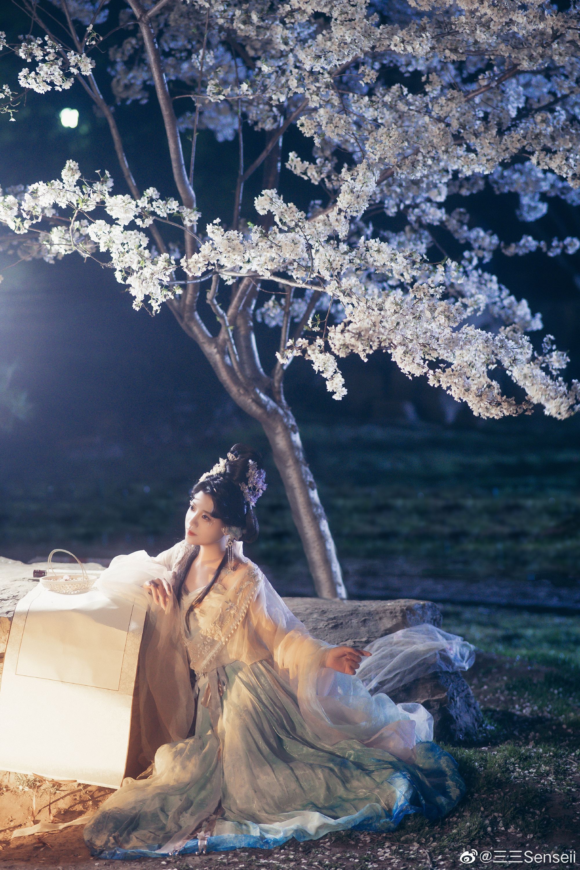 【汉服】 他时回首谁堪忆 春有樱花秋木犀@三三Senseii