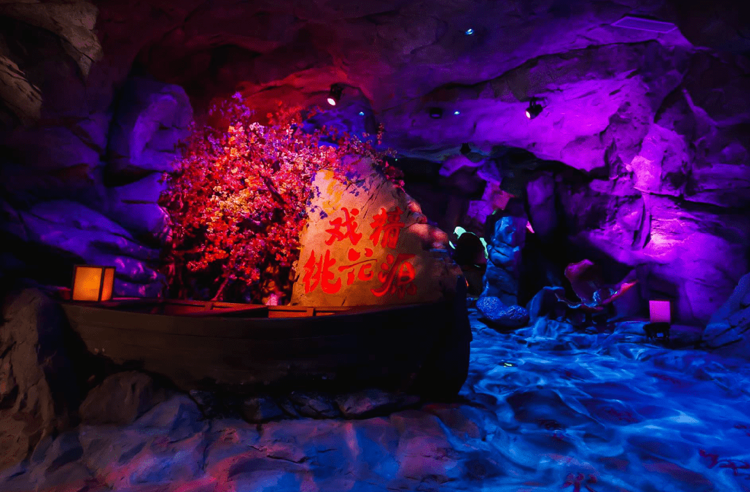 北京周末去哪玩：沉浸式体验古风街区——戏精桃花源