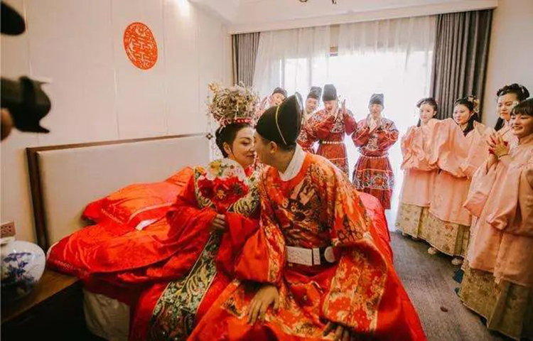 告别“不日常”，汉服需要怎么做？