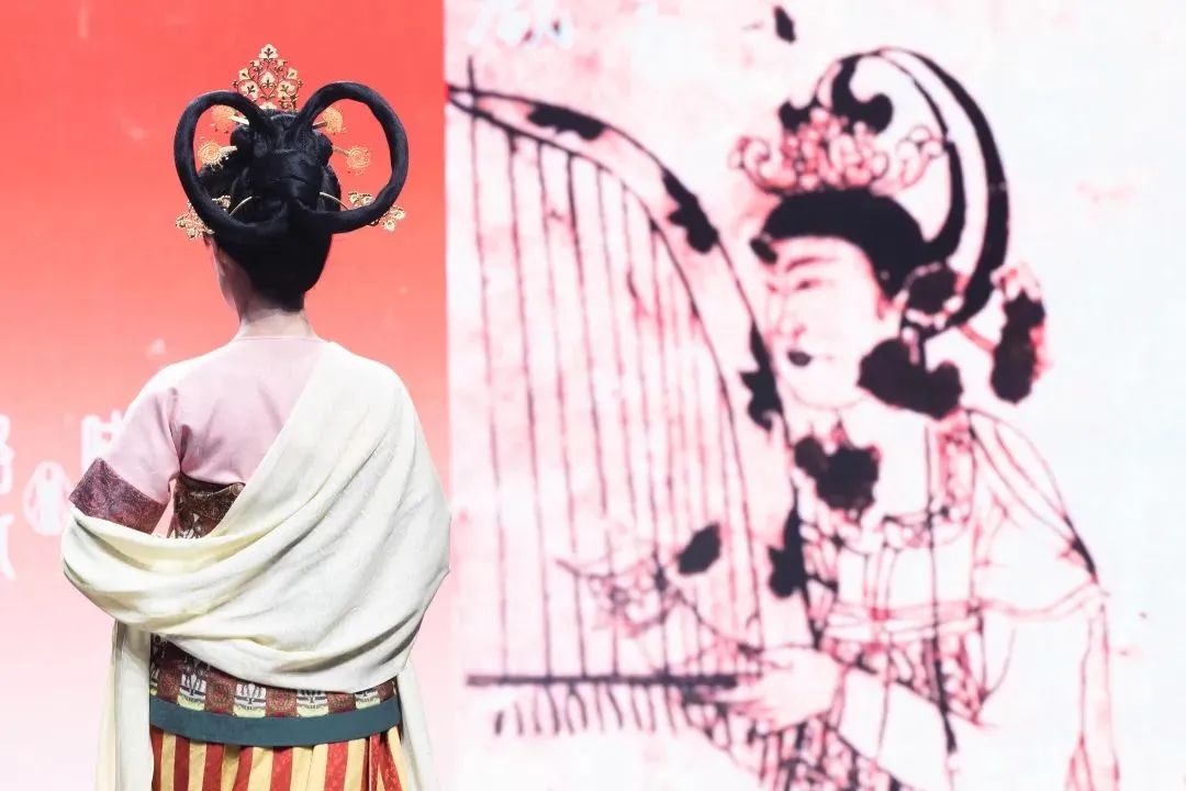洛阳汉服大秀，领略一千多年前的古人审美