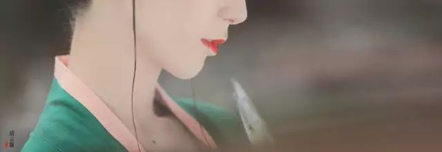 【仙气汉服】粉领绣褙凝深翠，玉蜓飞上碧云鬟