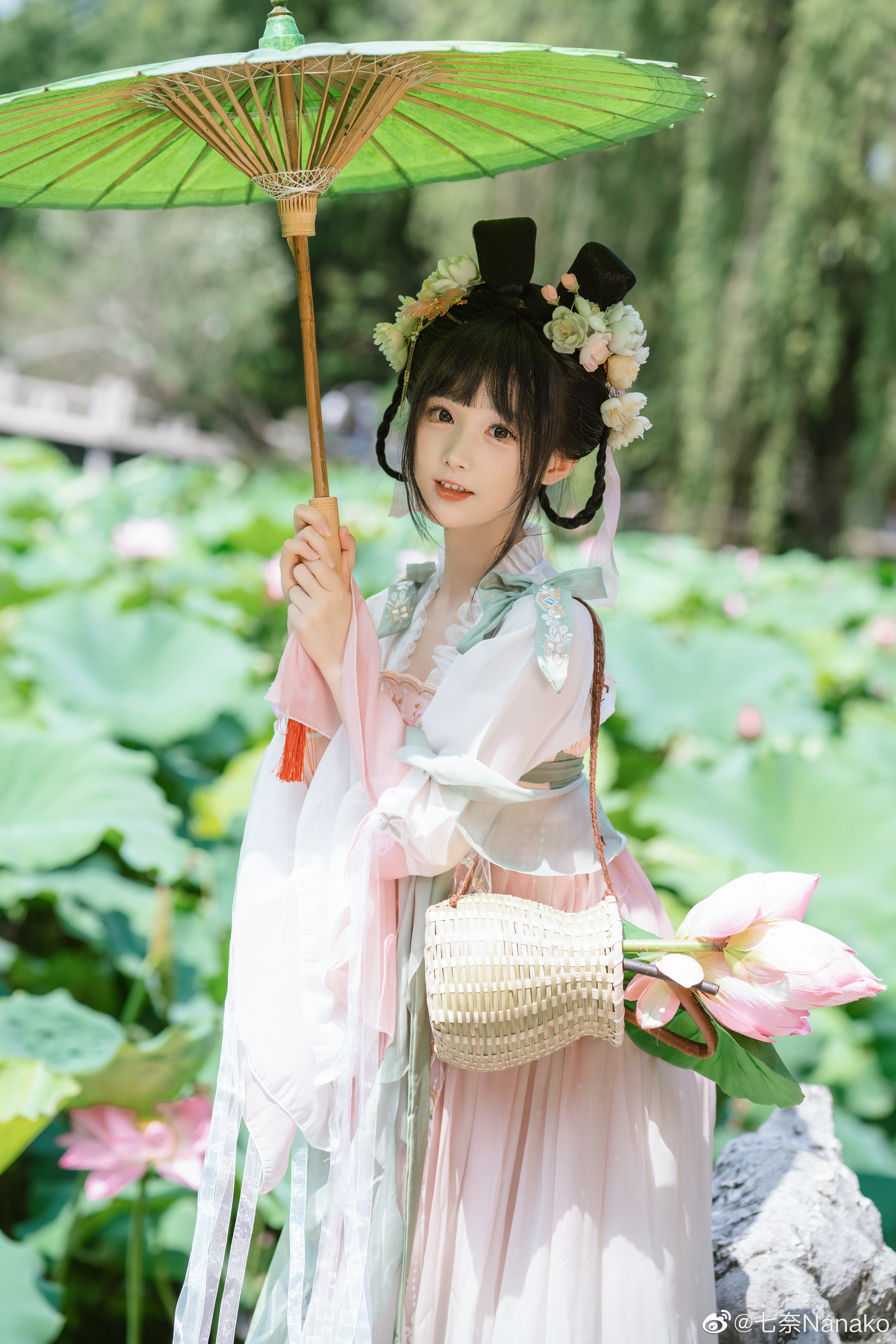 夏日汉服写真 是谁家的荷花小兔仙走丢了 ！打扰了是我的@七奈Nanako