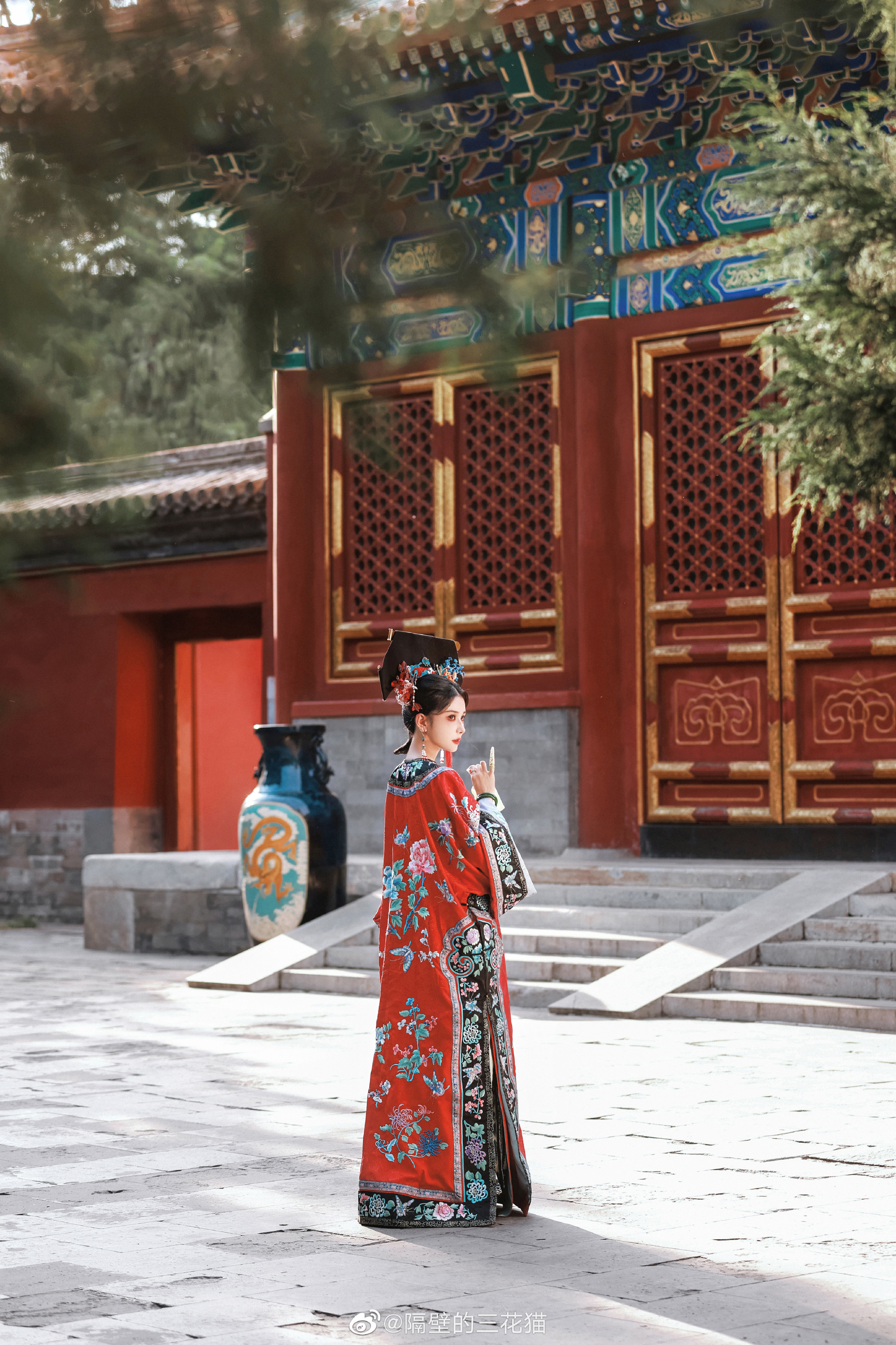 红墙绿树景长新…@隔壁的三花猫