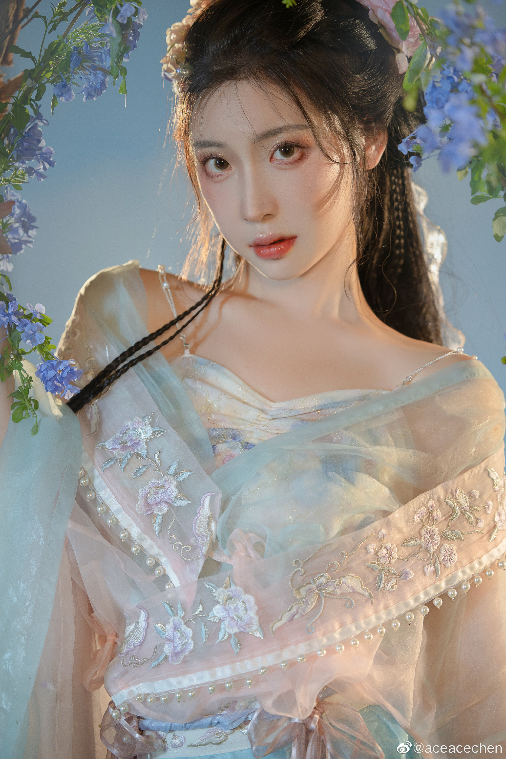 【汉服写真】梦中所见 满眼山花如翡