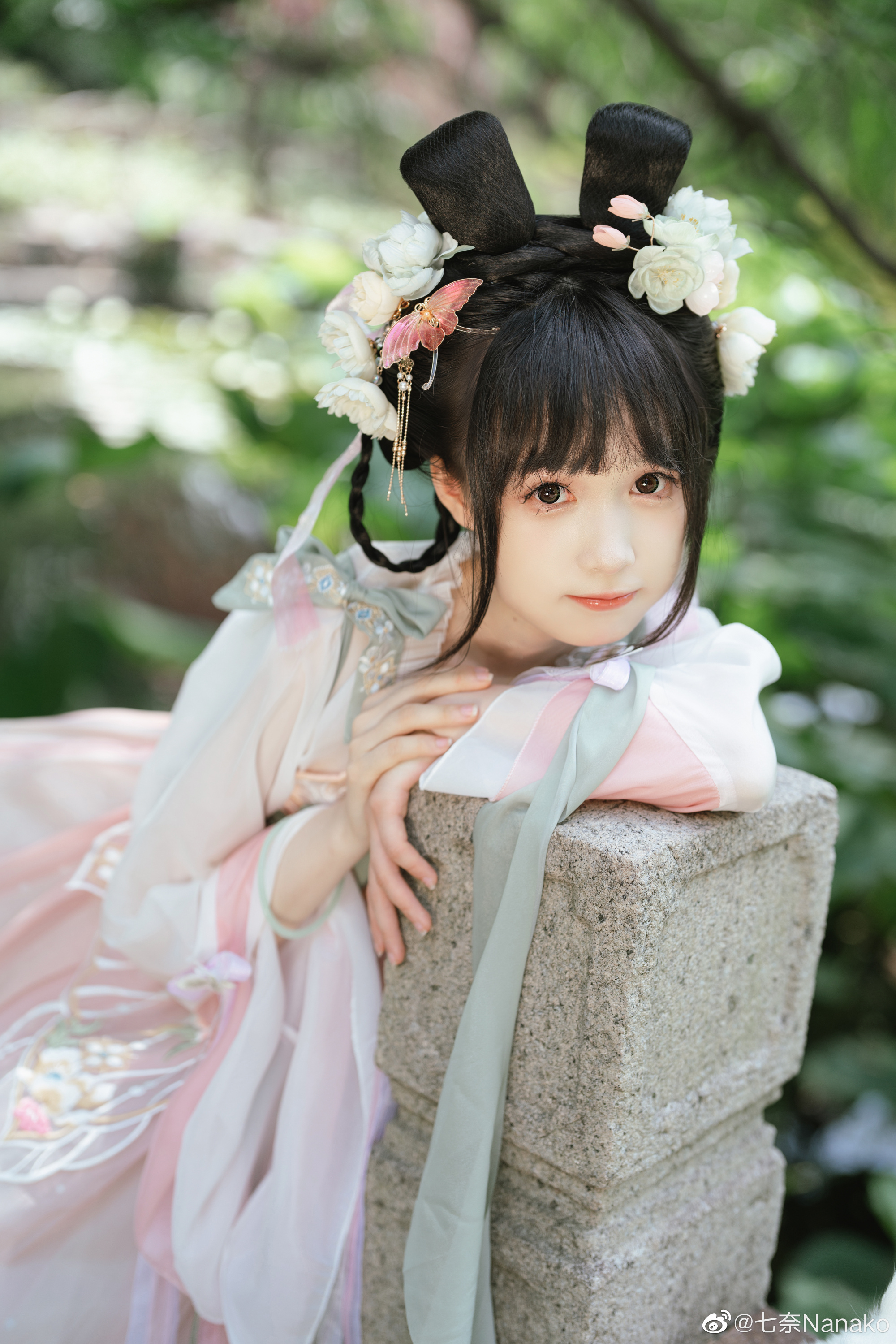 夏日汉服写真 是谁家的荷花小兔仙走丢了 ！打扰了是我的@七奈Nanako