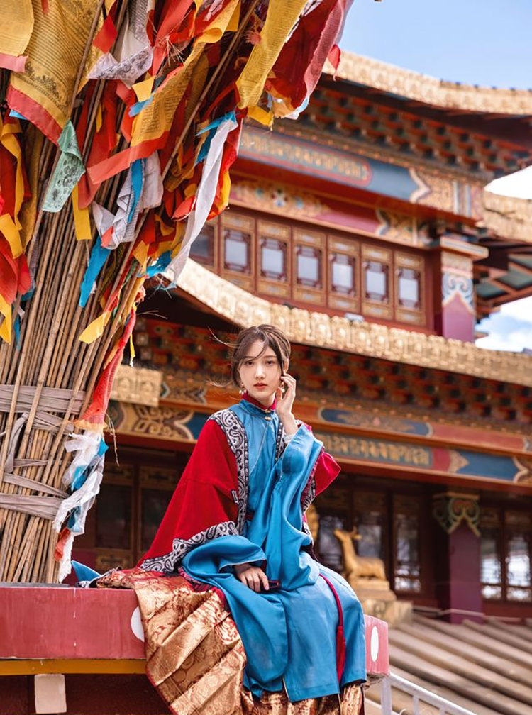 回归传统：汉服如何回归现代风格