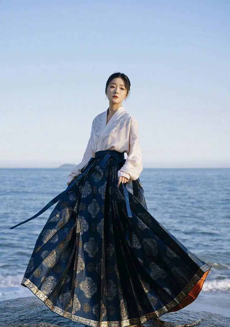 方文山写给汉服的289个字