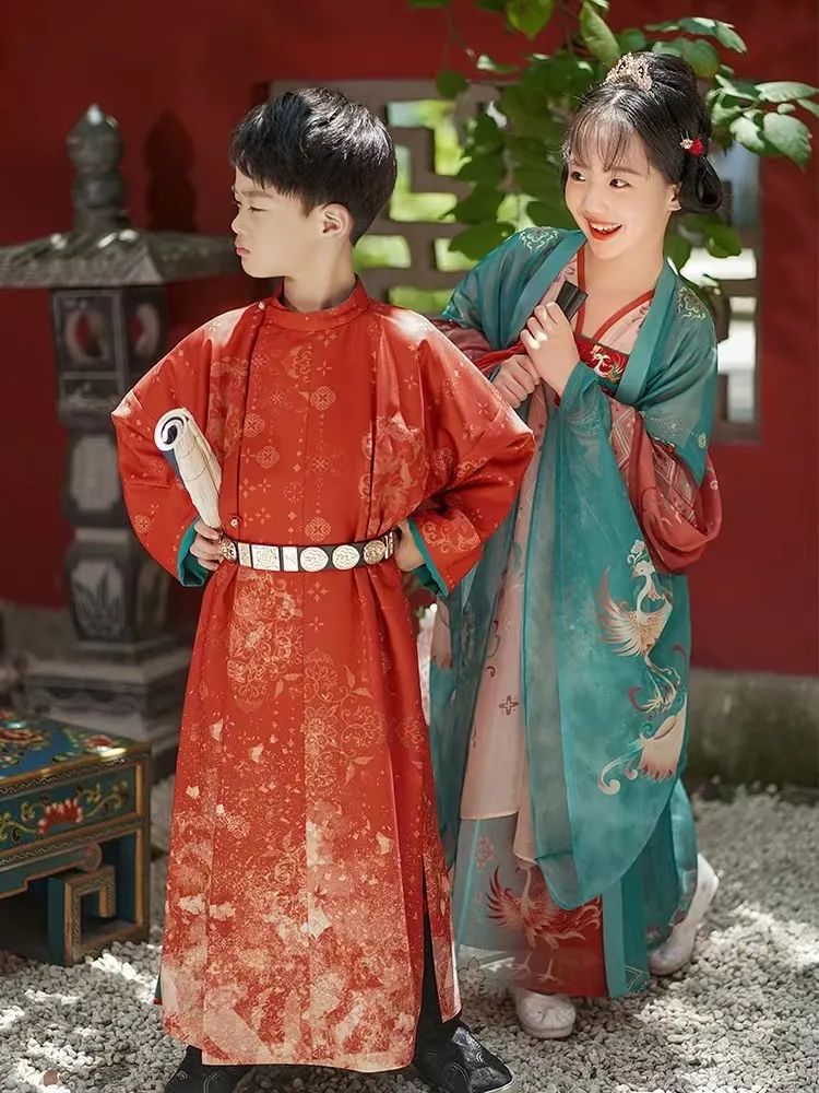 汉服童装丨上衣下裳合并是否能被接受？