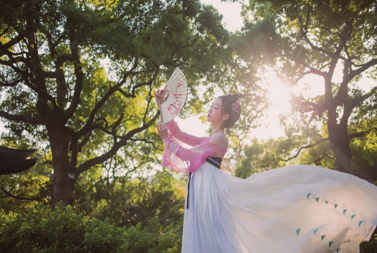 七夕节汉服搭配推荐