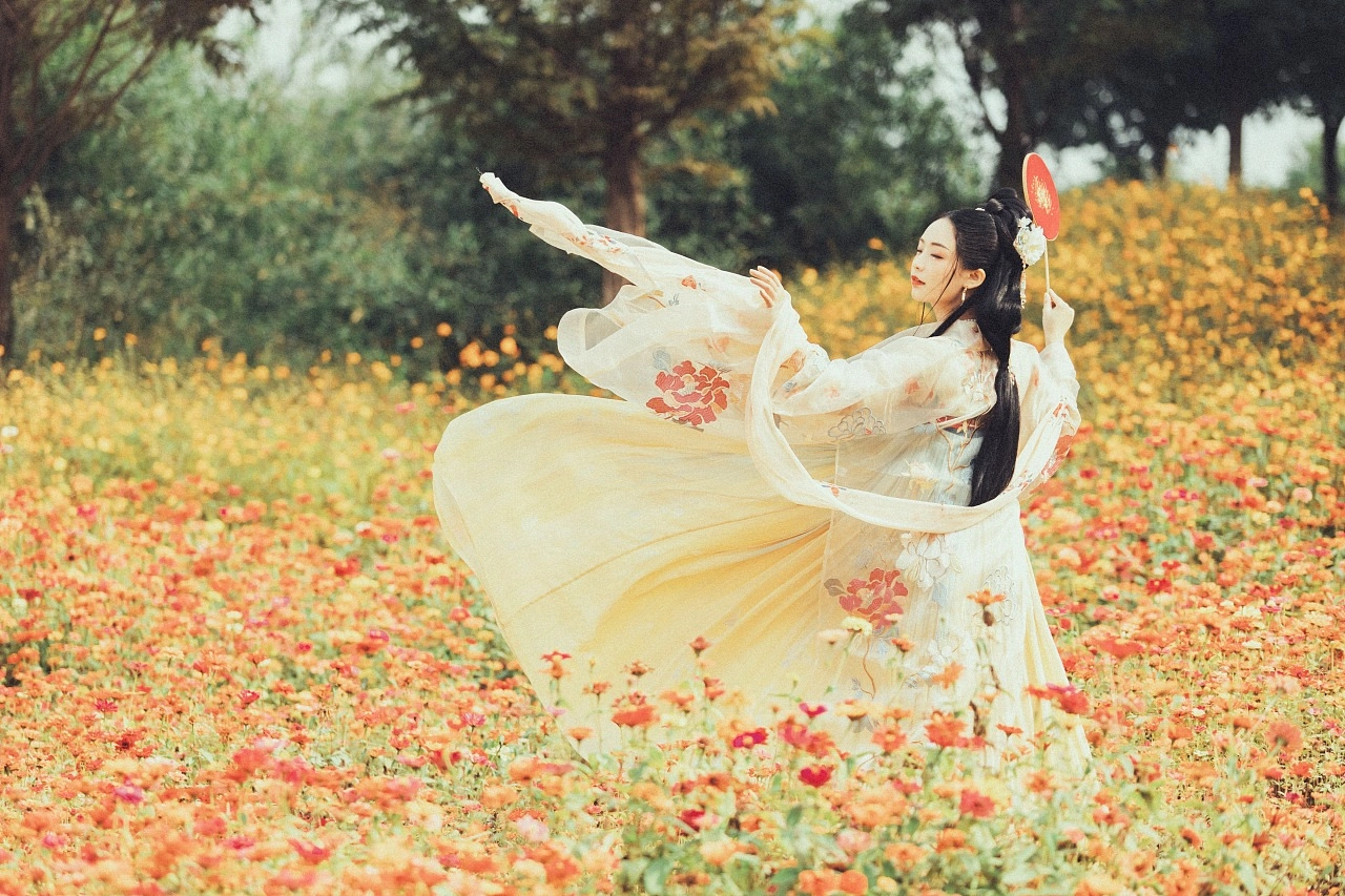 汉服写真 - 花期