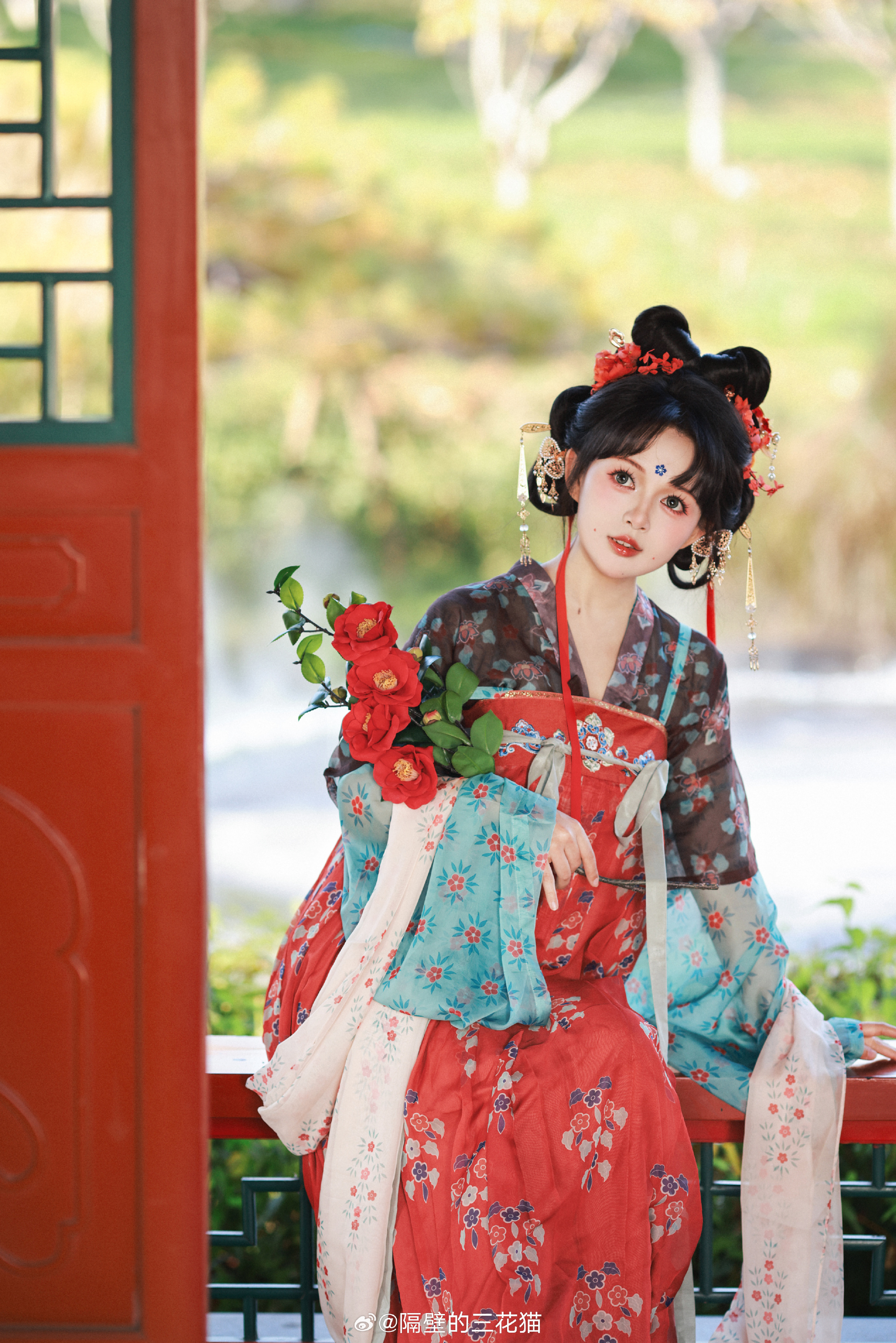 汉服 秋日里的第一抹红…@黑猫猫OvO